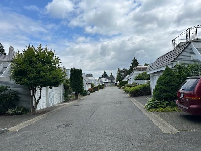 9 9785 152b Street, Surrey, British Columbia  V3R 9W2 - Photo 3 - R3014668
