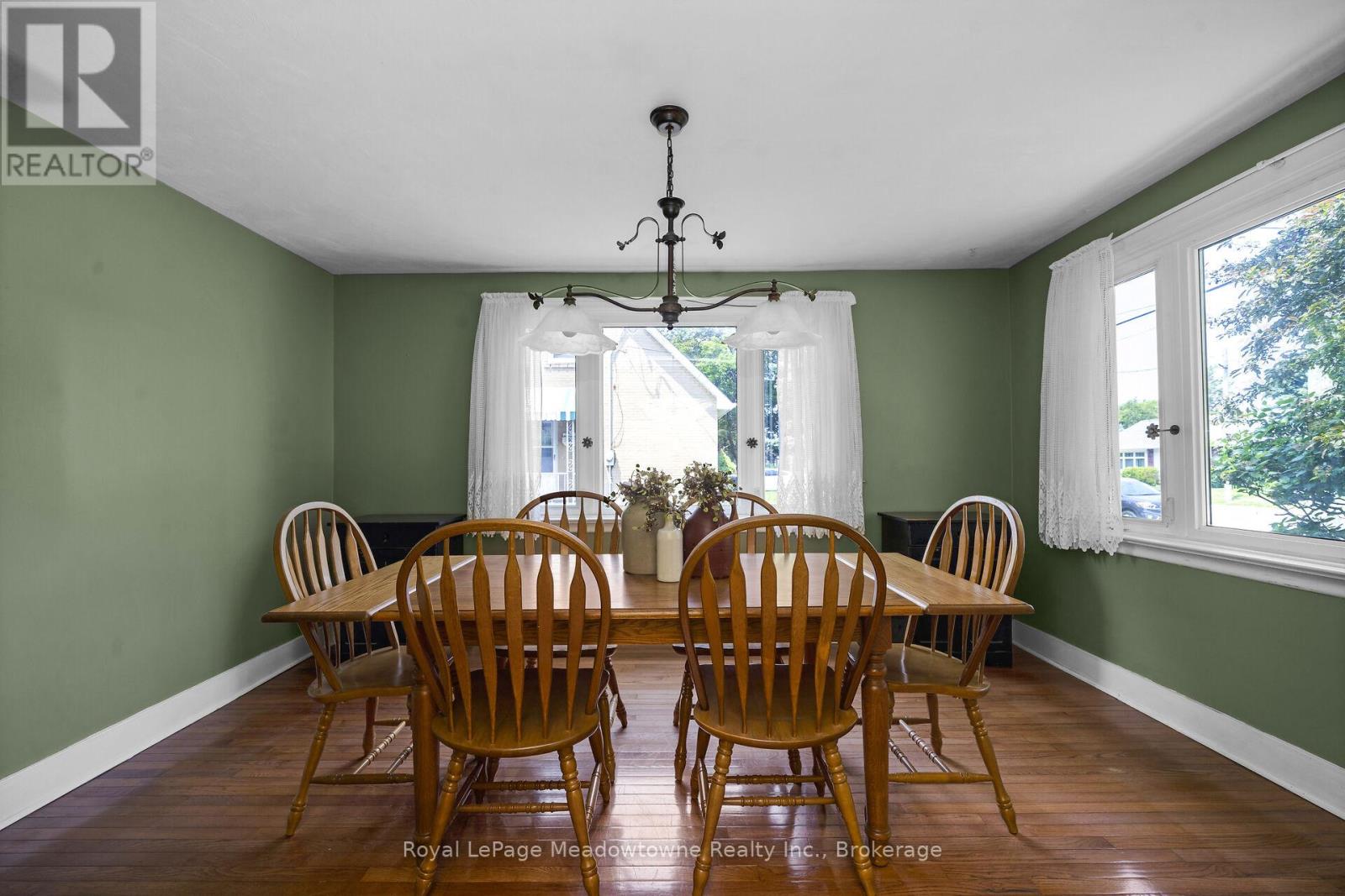 Property at 24 DELREX BOULEVARD image 5