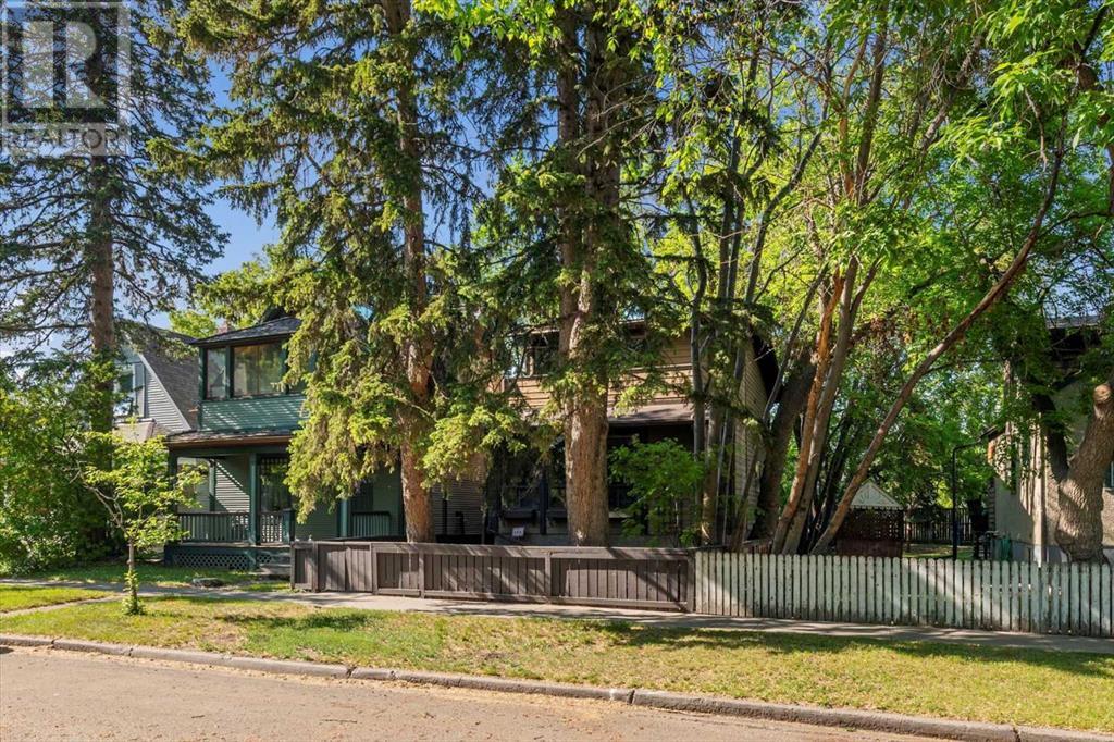 Property at 230 19 Avenue NW image 2