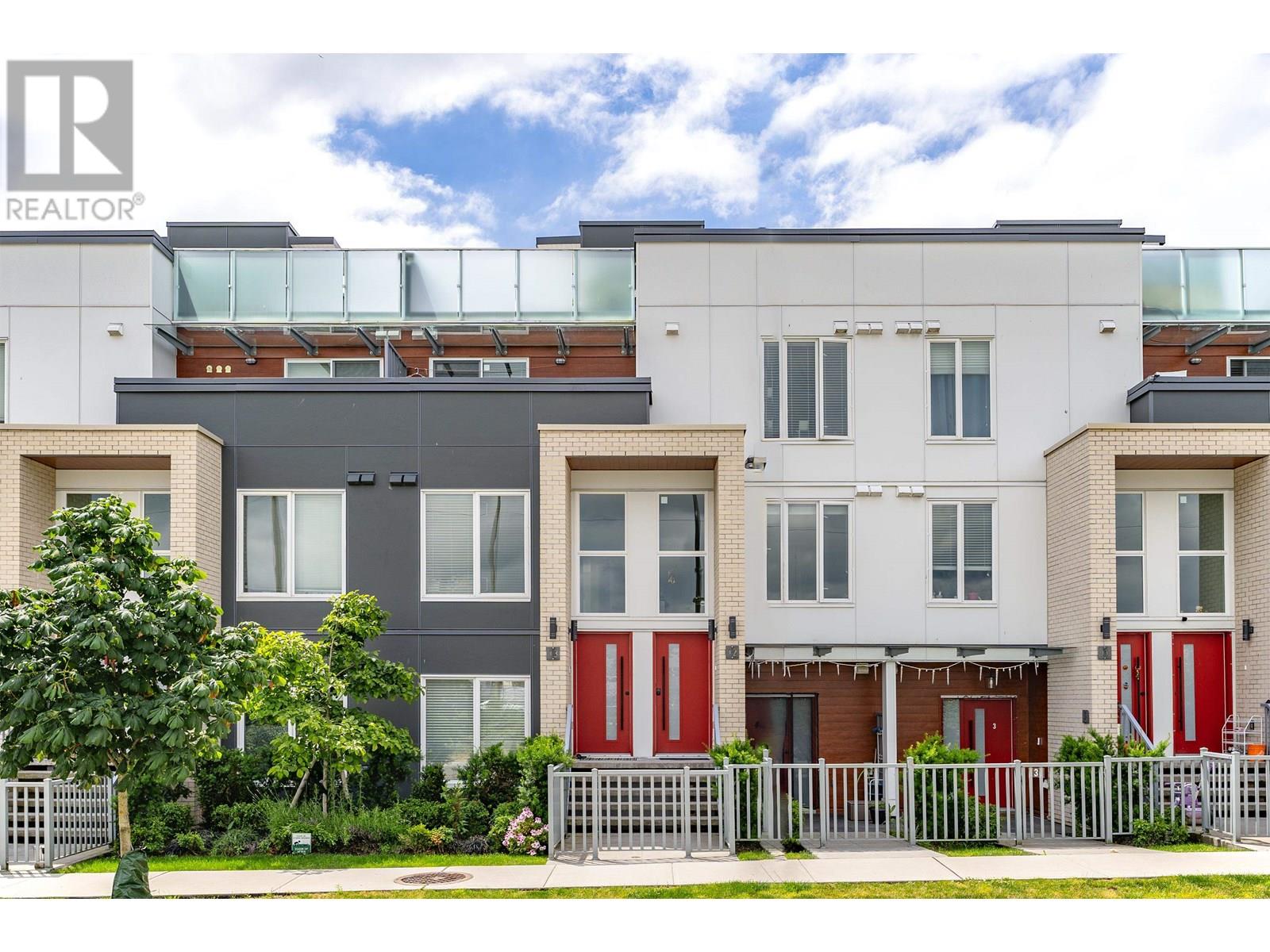 12 6288 BERESFORD STREET, Burnaby, British Columbia