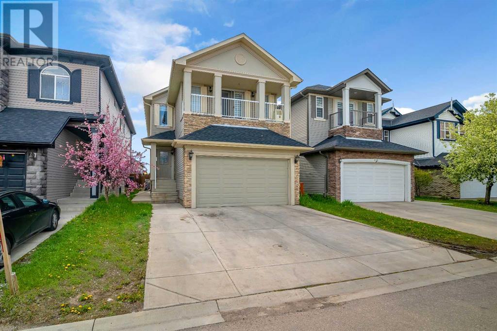 Property at 422 Taralake Way NE image 2