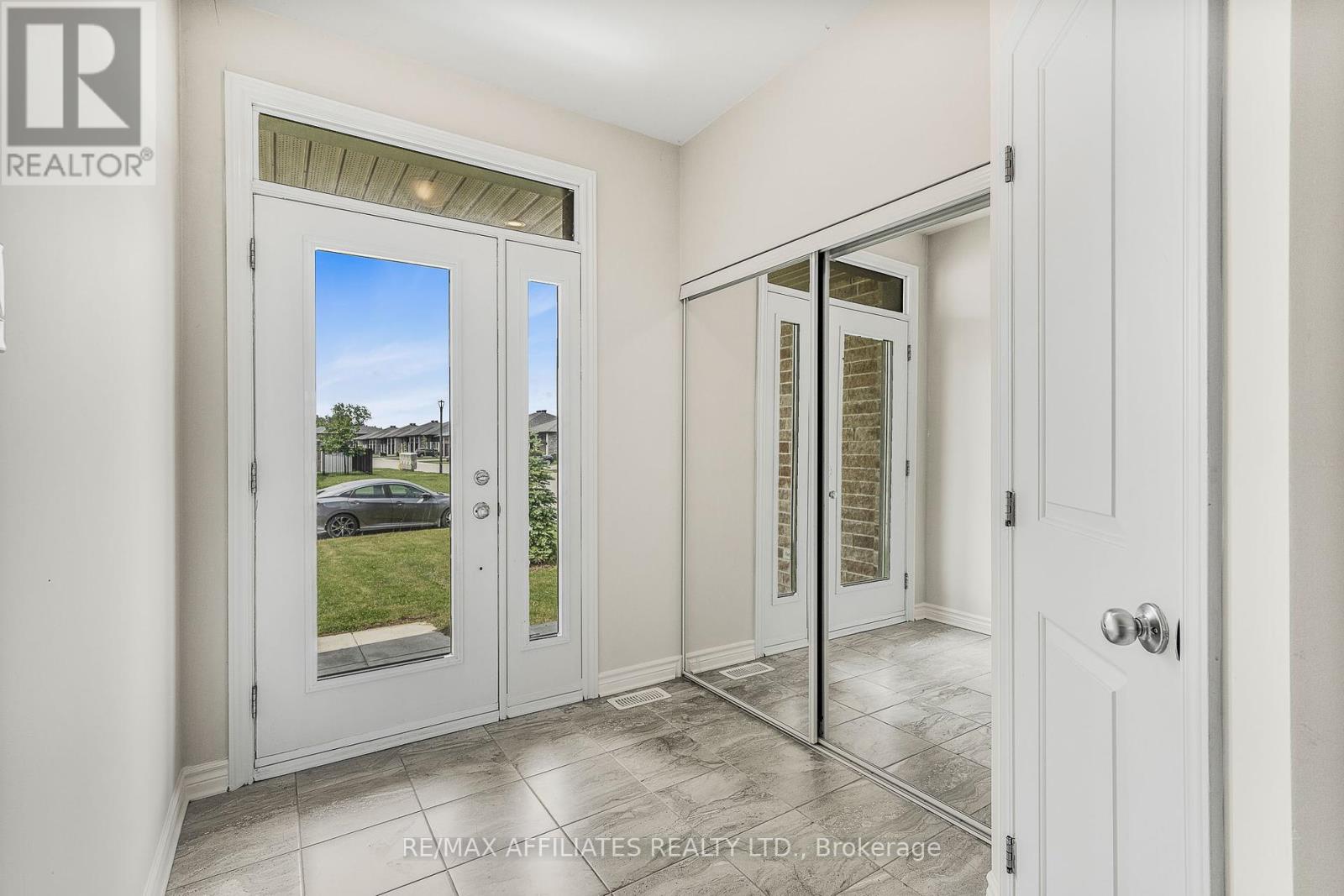 Property at 784 NAMUR STREET image 3