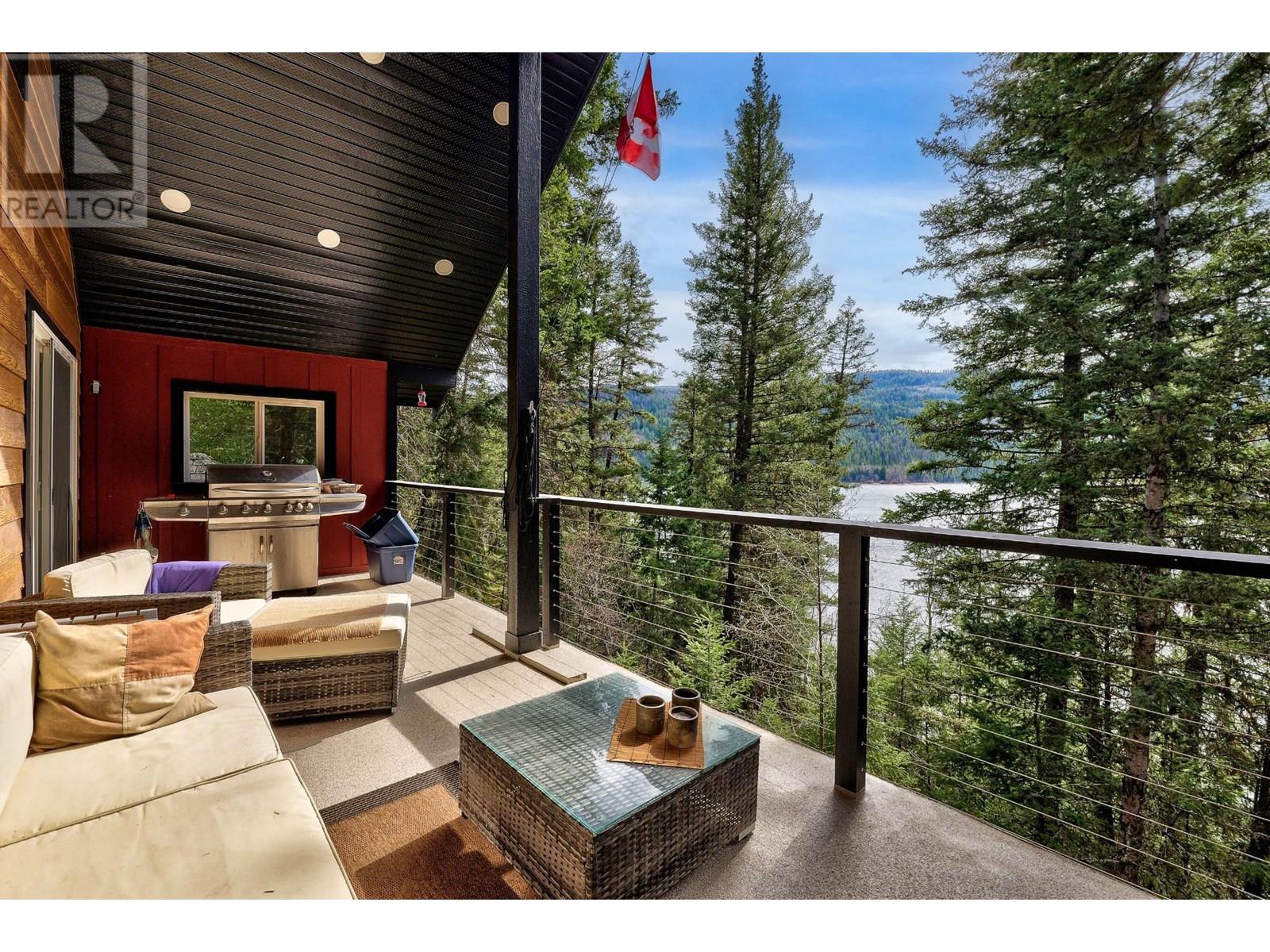 2486 HEFFLEY-LOUIS CREEK Road, Kamloops, British Columbia