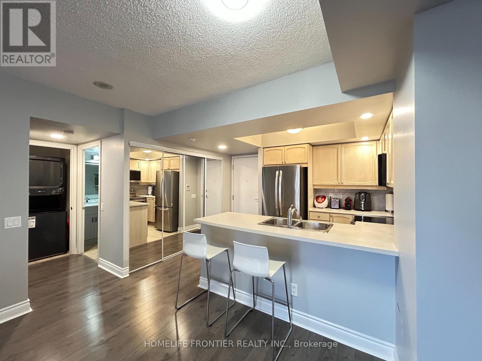 2217 - 15 Northtown Way, Toronto (Willowdale East), Ontario  M2N 7A2 - Photo 16 - C12114197