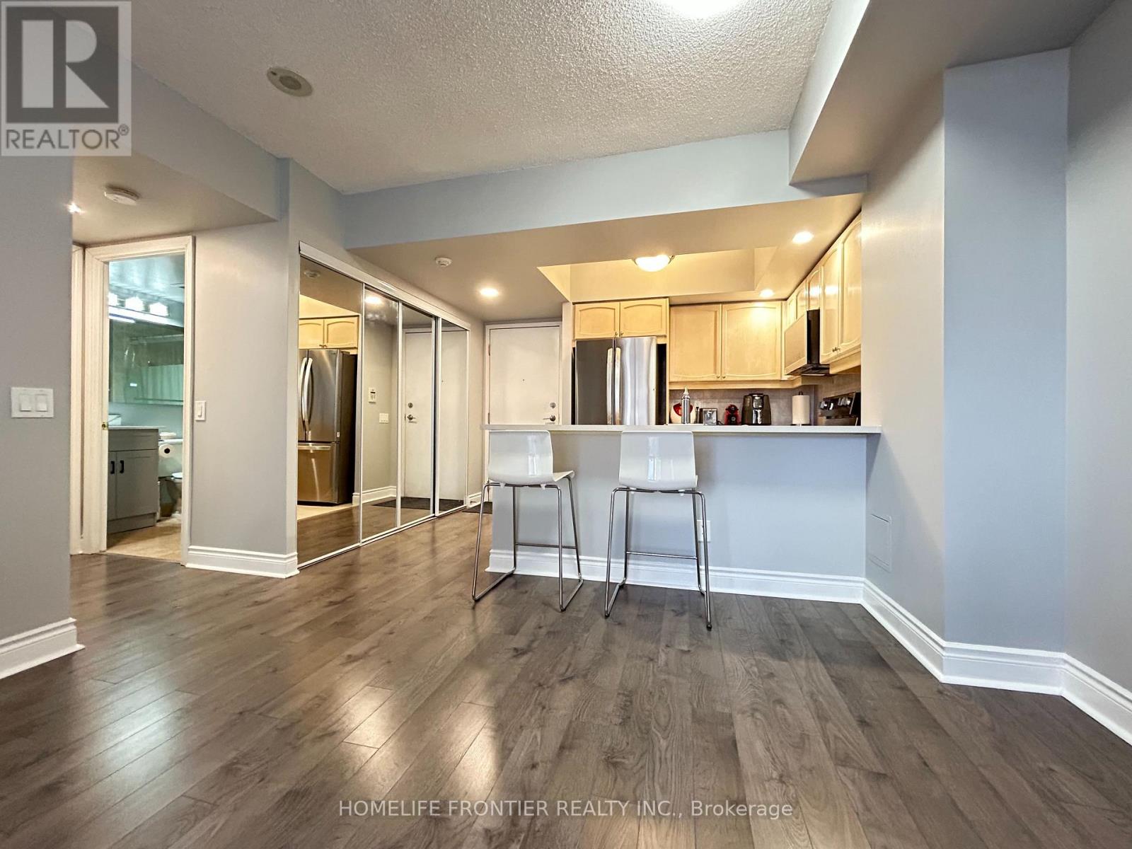 2217 - 15 Northtown Way, Toronto (Willowdale East), Ontario  M2N 7A2 - Photo 10 - C12114197