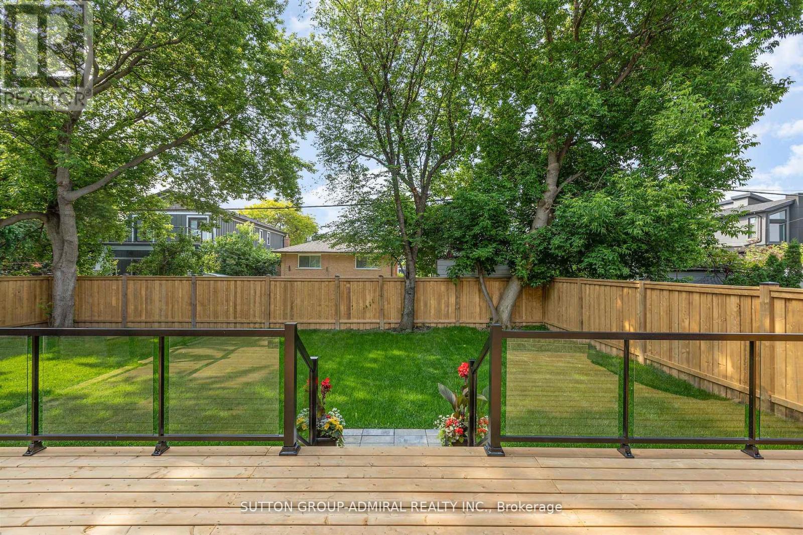 125 Regina Avenue, Toronto (Englemount-Lawrence), Ontario  M6A 1R8 - Photo 32 - C12219962