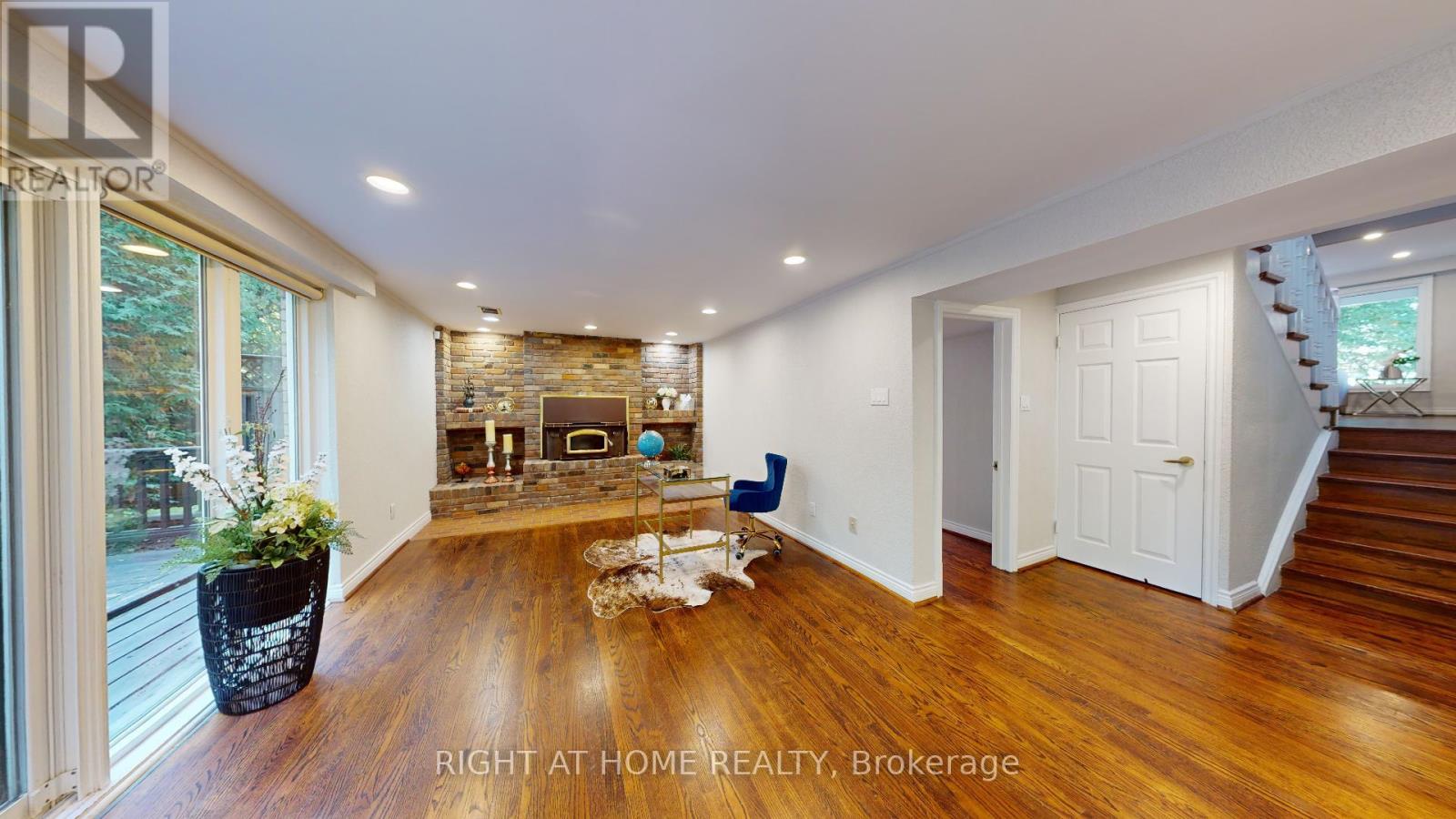 23 Christine Crescent, Toronto (Willowdale West), Ontario  M2R 1A4 - Photo 15 - C12220000