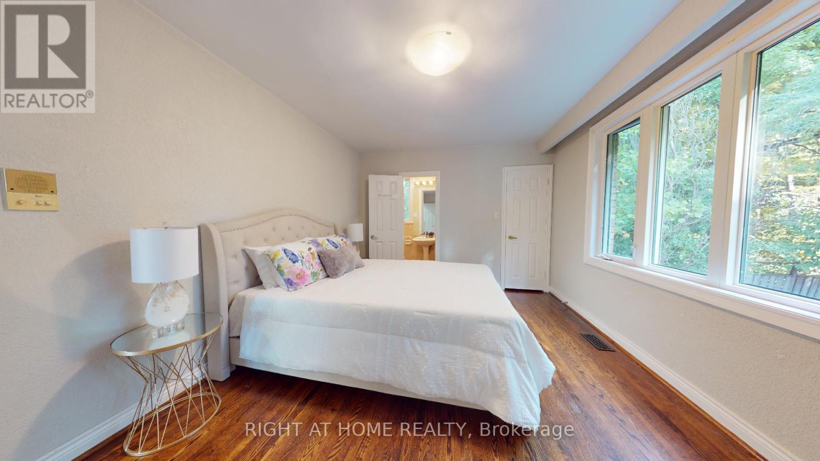 23 Christine Crescent, Toronto (Willowdale West), Ontario  M2R 1A4 - Photo 22 - C12220000