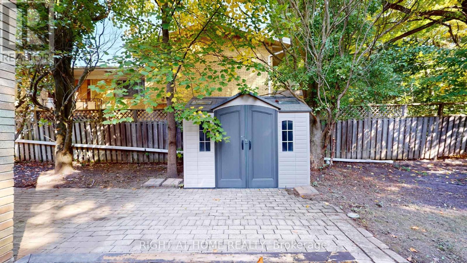 23 Christine Crescent, Toronto (Willowdale West), Ontario  M2R 1A4 - Photo 29 - C12220000