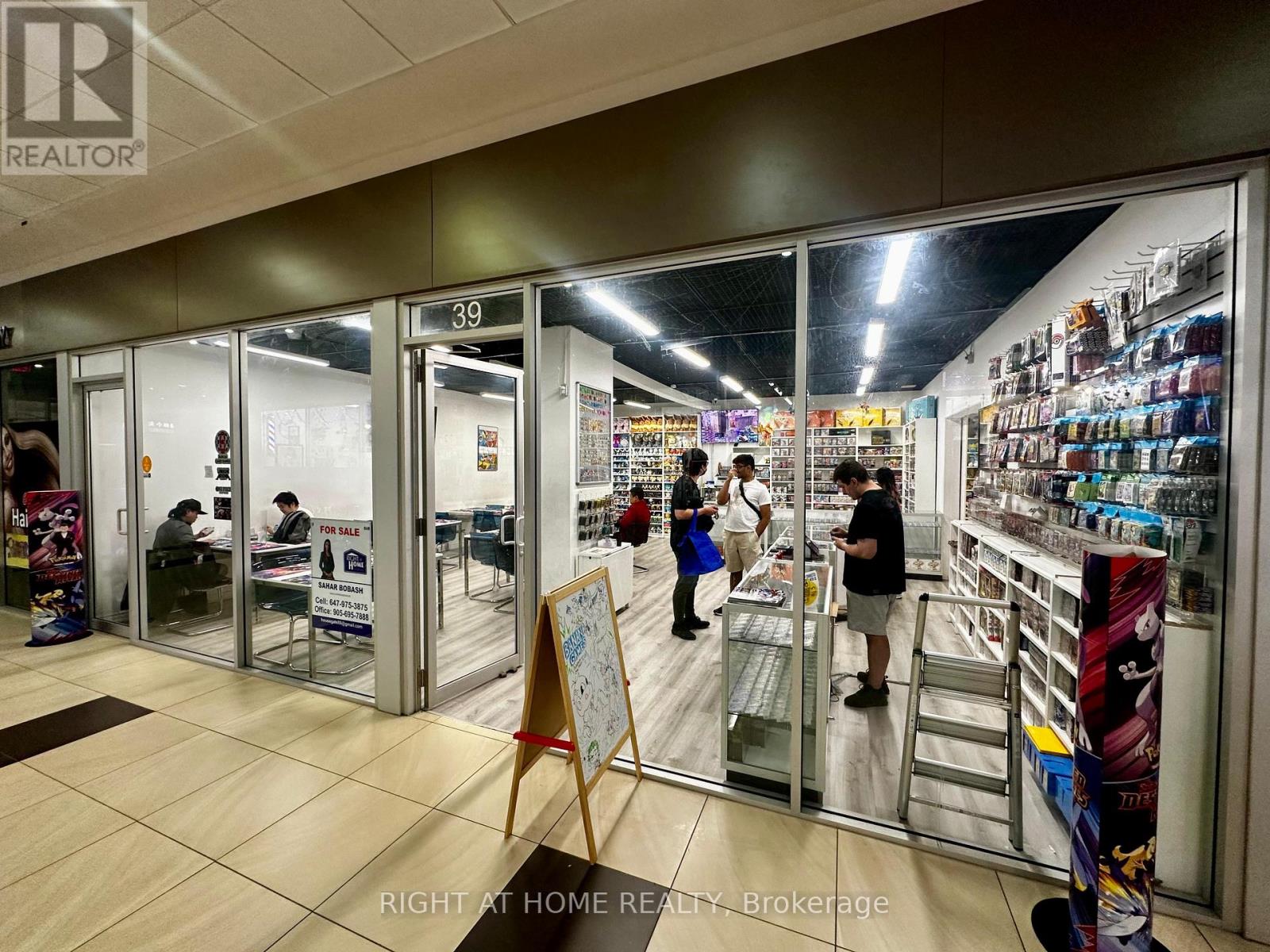 39 - 384 Yonge Street, Toronto (Bay Street Corridor), Ontario  M5B 1S8 - Photo 10 - C12220018