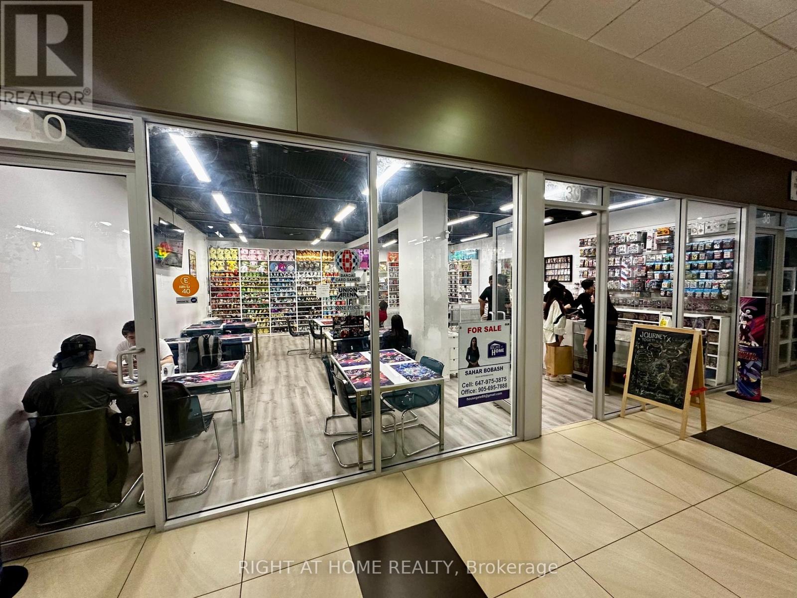 39 - 384 Yonge Street, Toronto (Bay Street Corridor), Ontario  M5B 1S8 - Photo 13 - C12220018