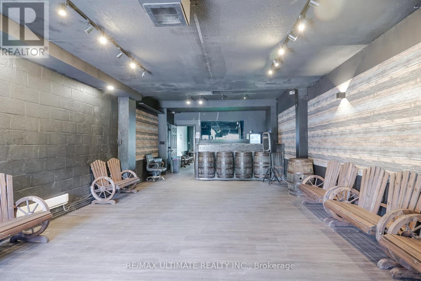 533 Bloor Street W, Toronto (University), Ontario  M5S 1Y5 - Photo 18 - C12220089