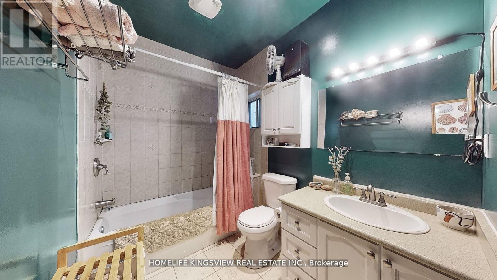 144 Clinton Street, Toronto (Palmerston-Little Italy), Ontario  M6G 2Y3 - Photo 27 - C12220120