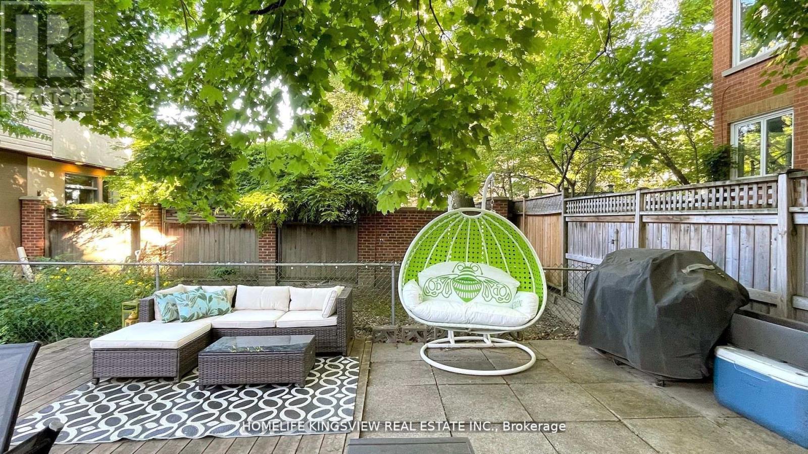 144 Clinton Street, Toronto (Palmerston-Little Italy), Ontario  M6G 2Y3 - Photo 36 - C12220120
