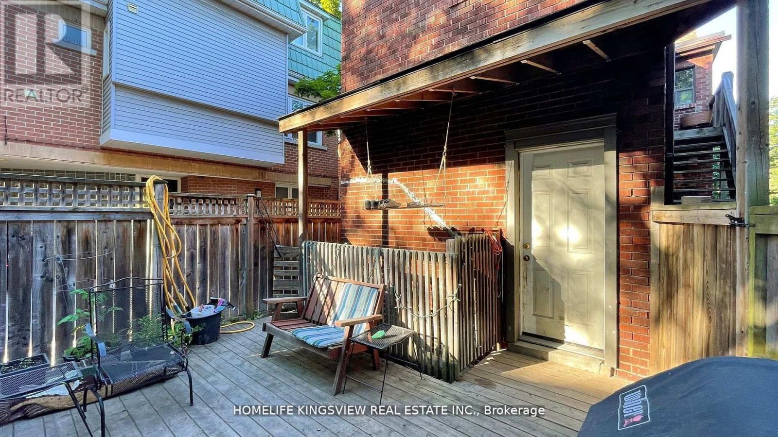 144 Clinton Street, Toronto (Palmerston-Little Italy), Ontario  M6G 2Y3 - Photo 39 - C12220120
