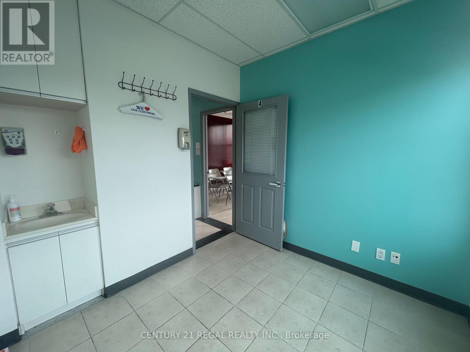 307 - 280 Spadina Avenue, Toronto, Ontario M5T 3A5 - Photo 4 - C12220275