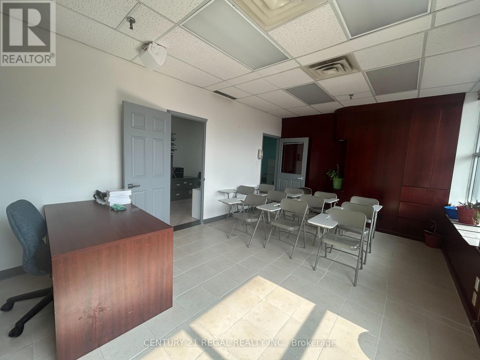 307 - 280 Spadina Avenue, Toronto, Ontario M5T 3A5 - Photo 7 - C12220275