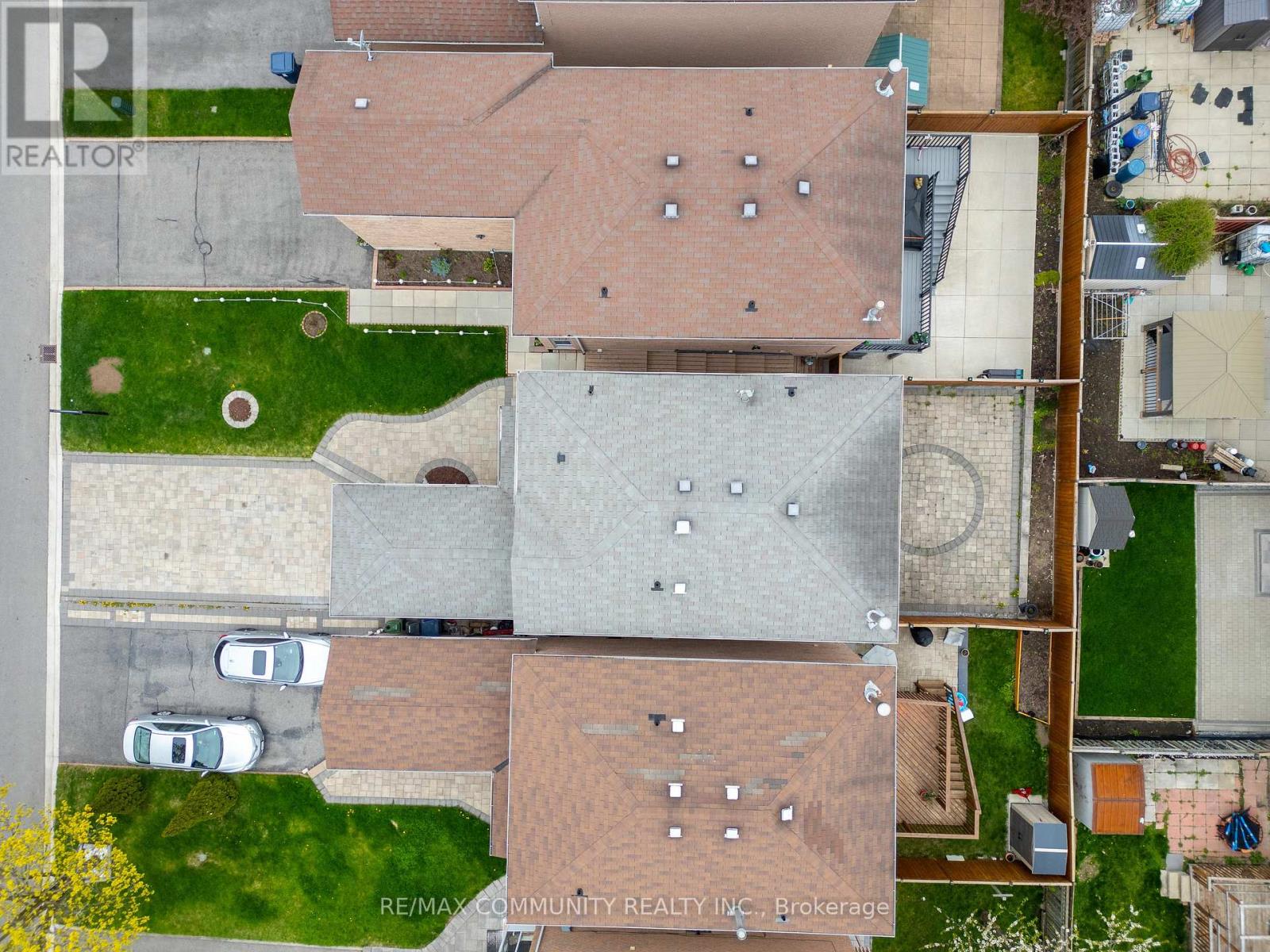 Property at 26 BIRRELL AVENUE image 5