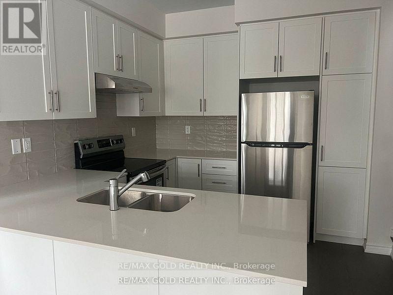 47 Montrose Boulevard, Bradford West Gwillimbury, Ontario  L3Z 4P1 - Photo 5 - N12220118