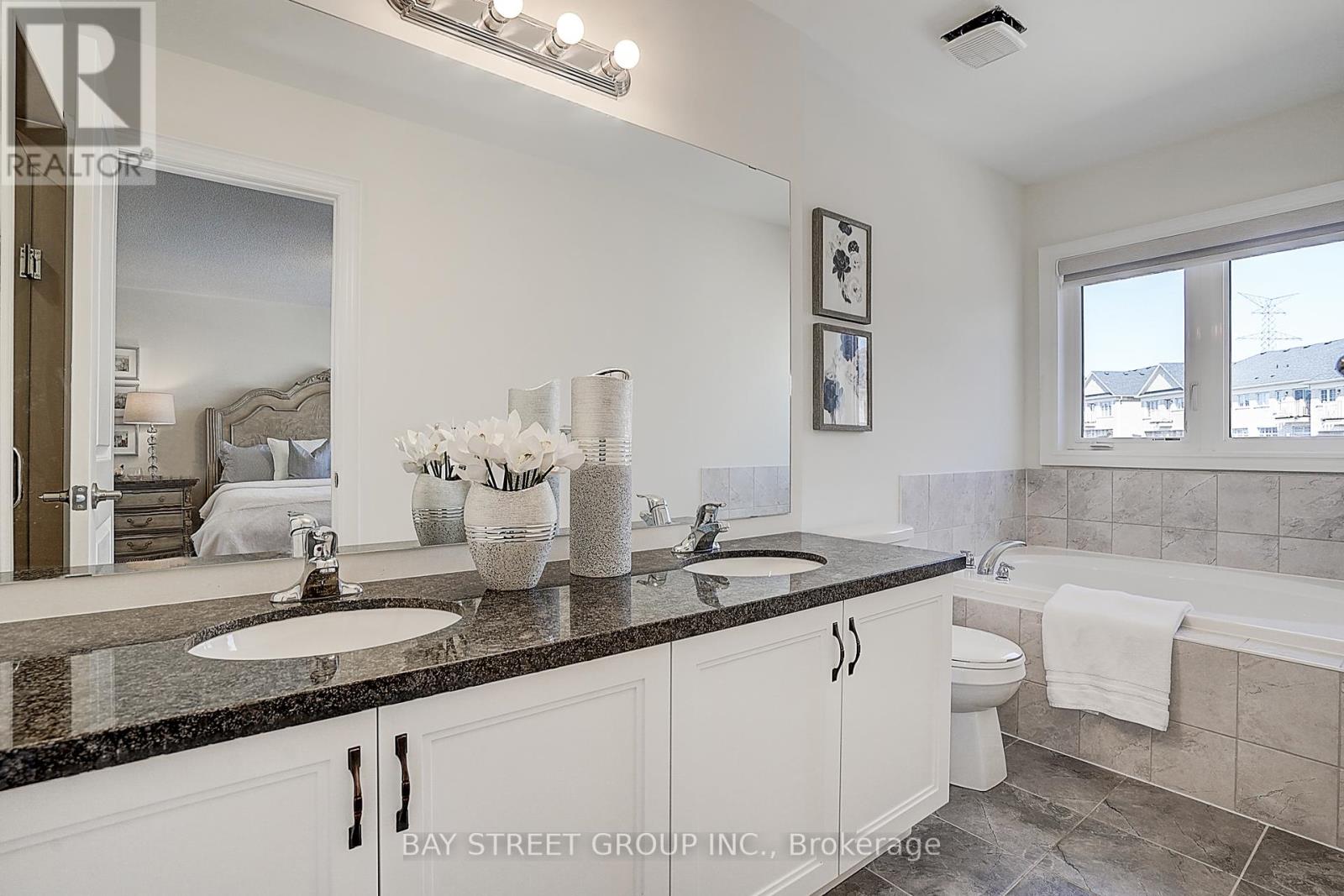 34 Phillipsen Way, Markham (Cedarwood), Ontario  L3S 0E9 - Photo 42 - N12220307