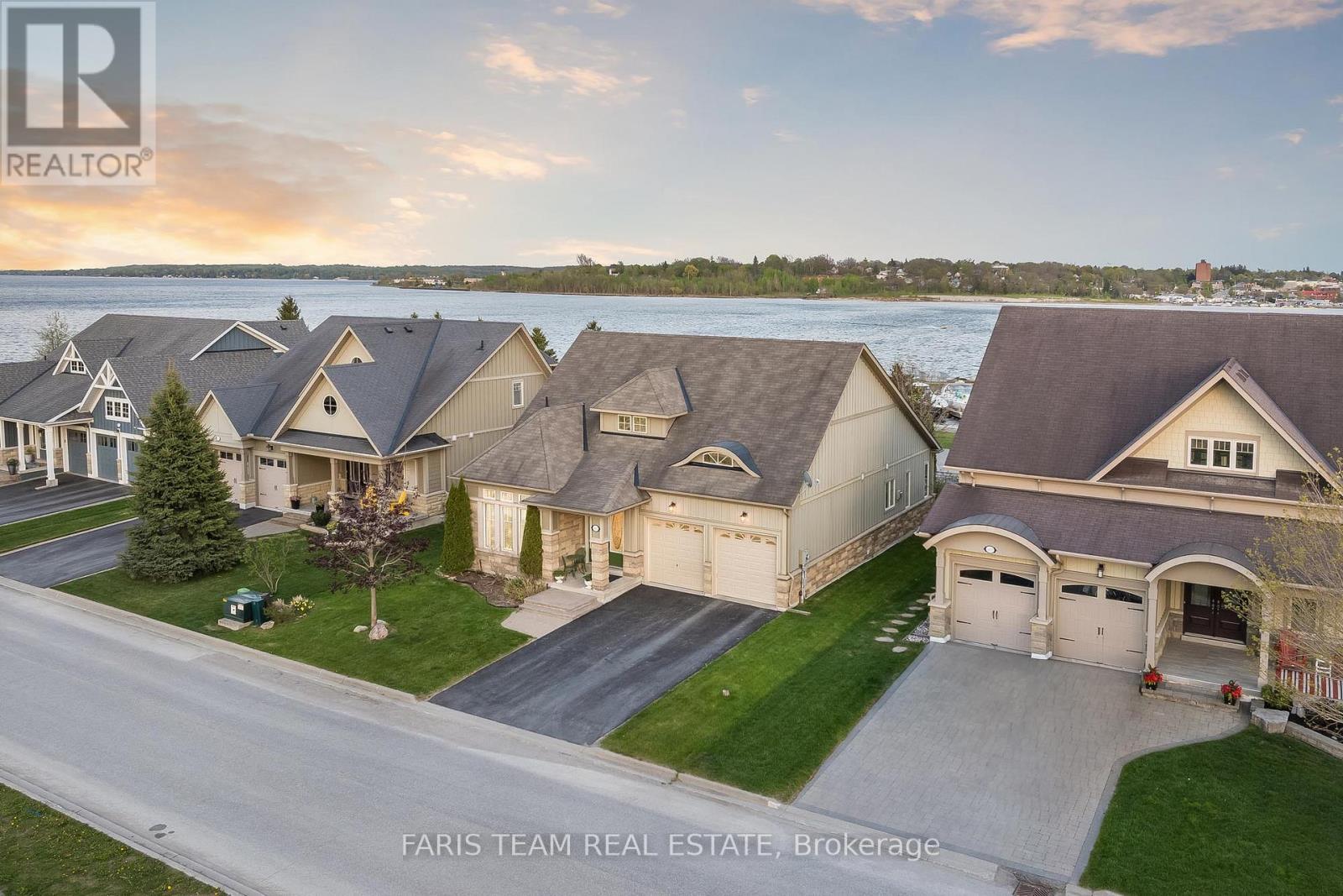 Property at 481 BAYPORT BOULEVARD image 2