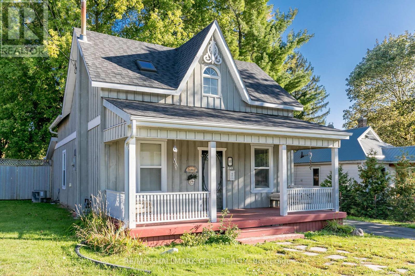 111 PENETANG STREET, Barrie, Ontario