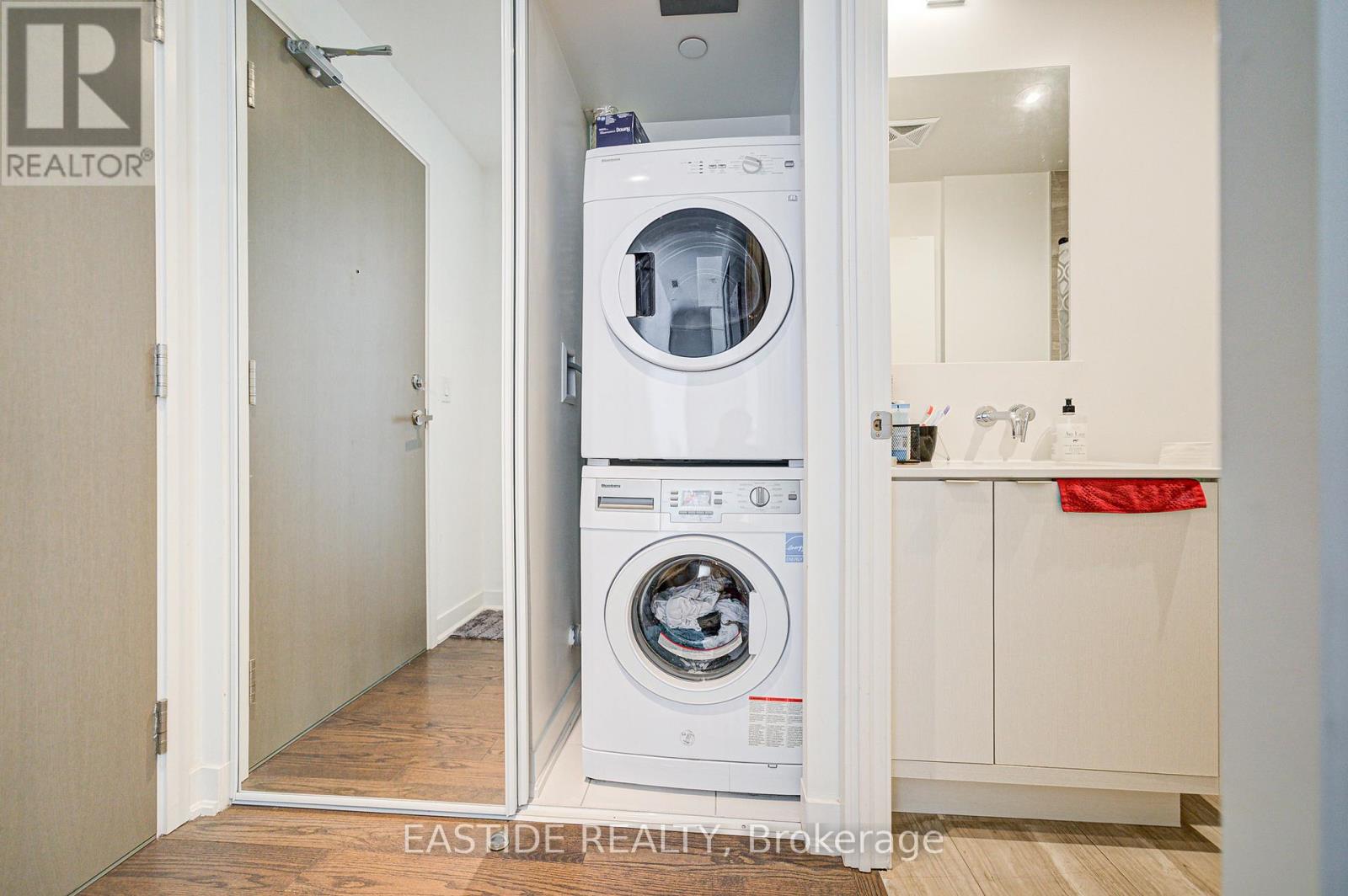 6305 - 88 Harbour Street, Toronto, Ontario  M5J 1B7 - Photo 20 - C12060883