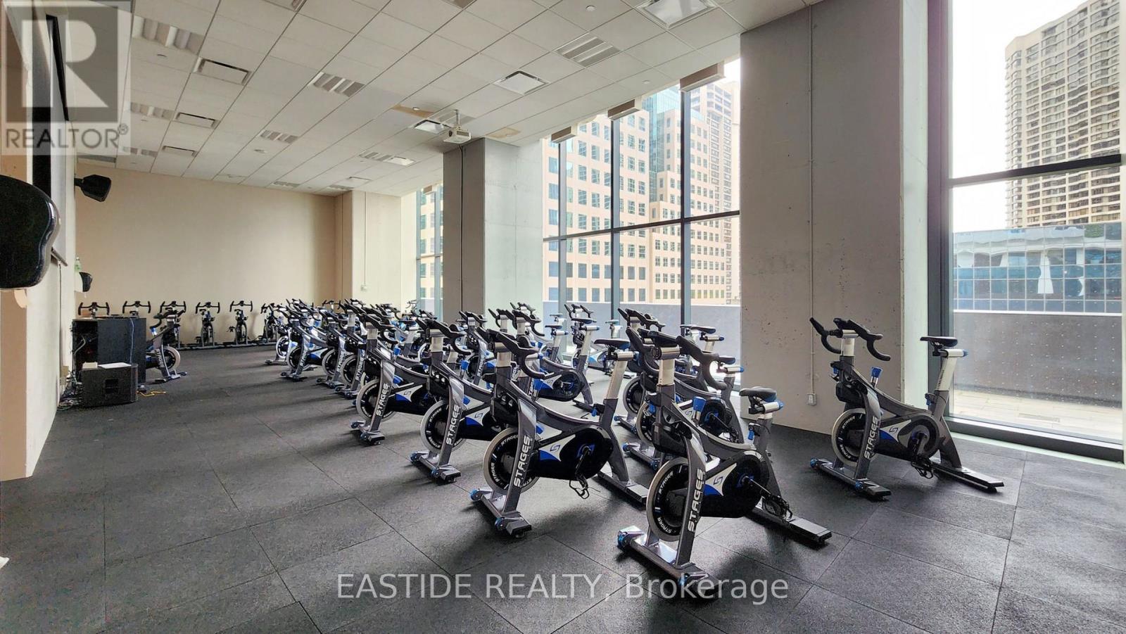 6305 - 88 Harbour Street, Toronto, Ontario  M5J 1B7 - Photo 26 - C12060883