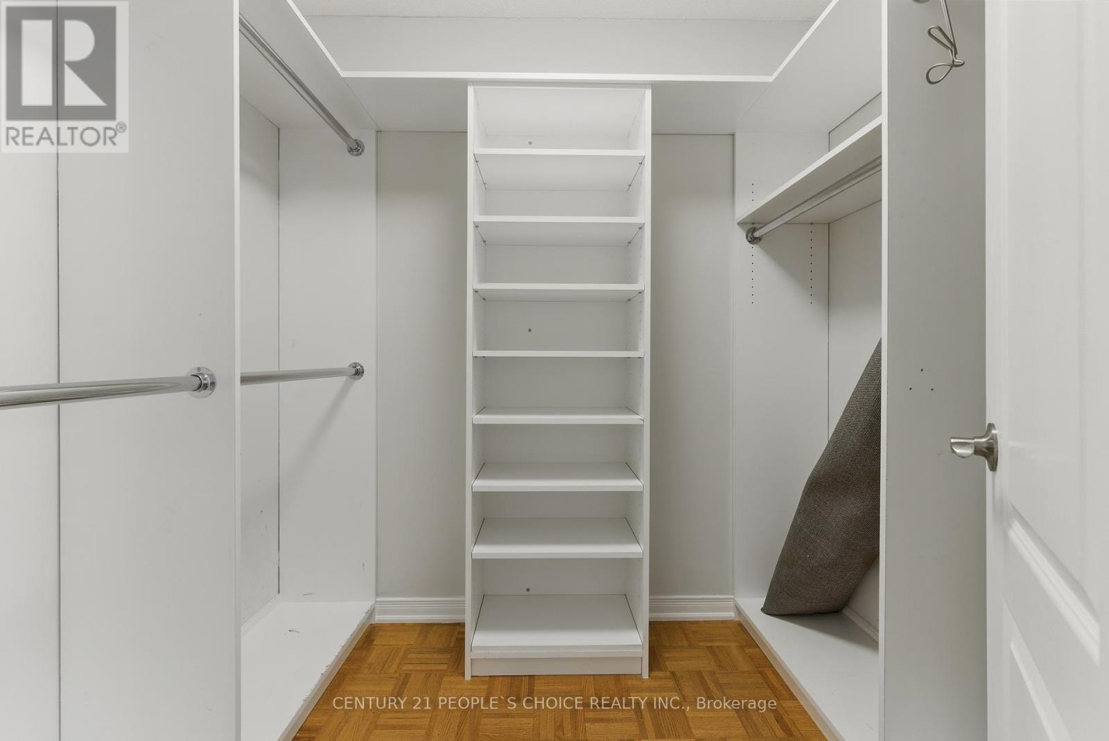 488 Morning Dove Drive, Oakville, Ontario  L6H 7A5 - Photo 20 - W12220082