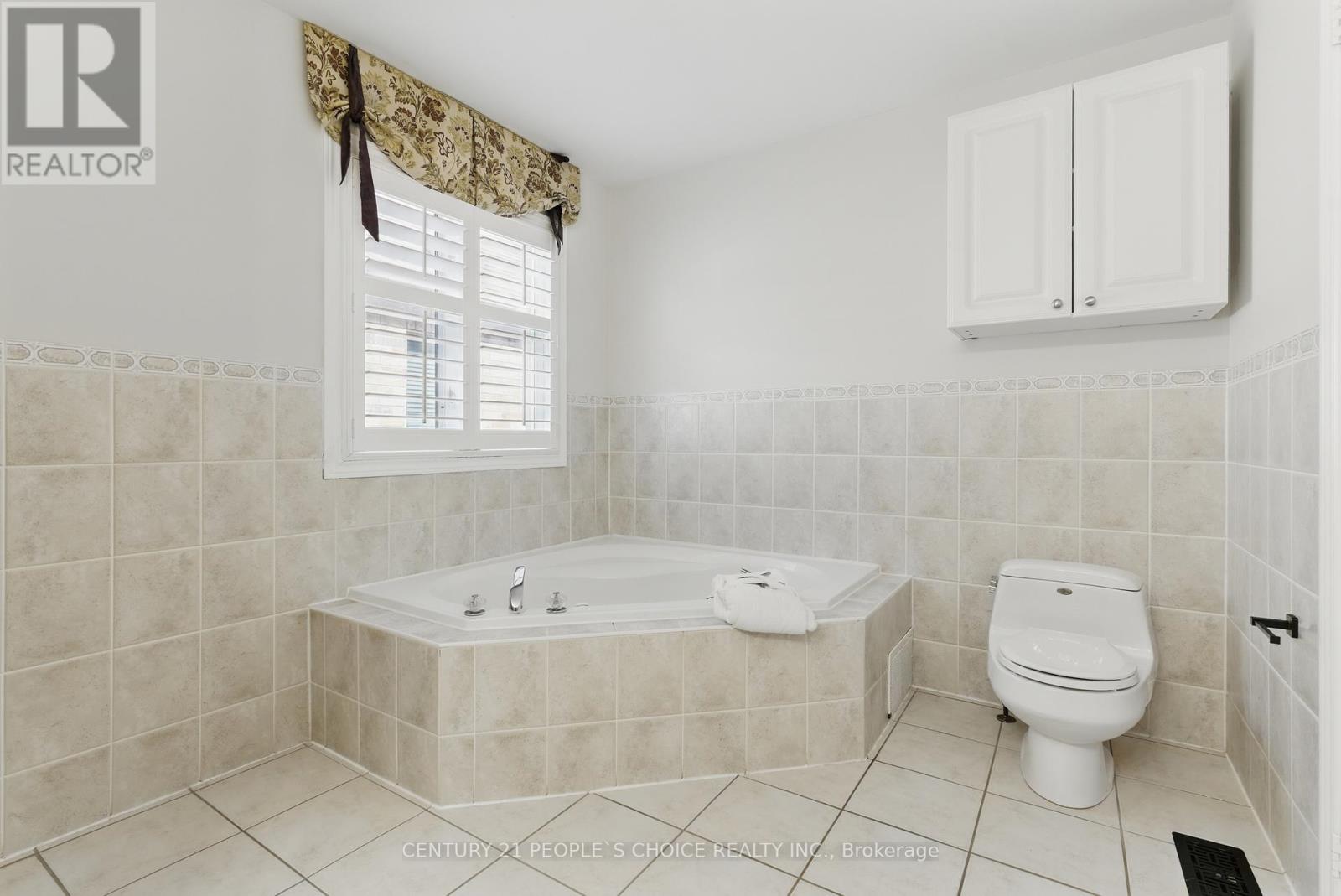 488 Morning Dove Drive, Oakville, Ontario  L6H 7A5 - Photo 22 - W12220082