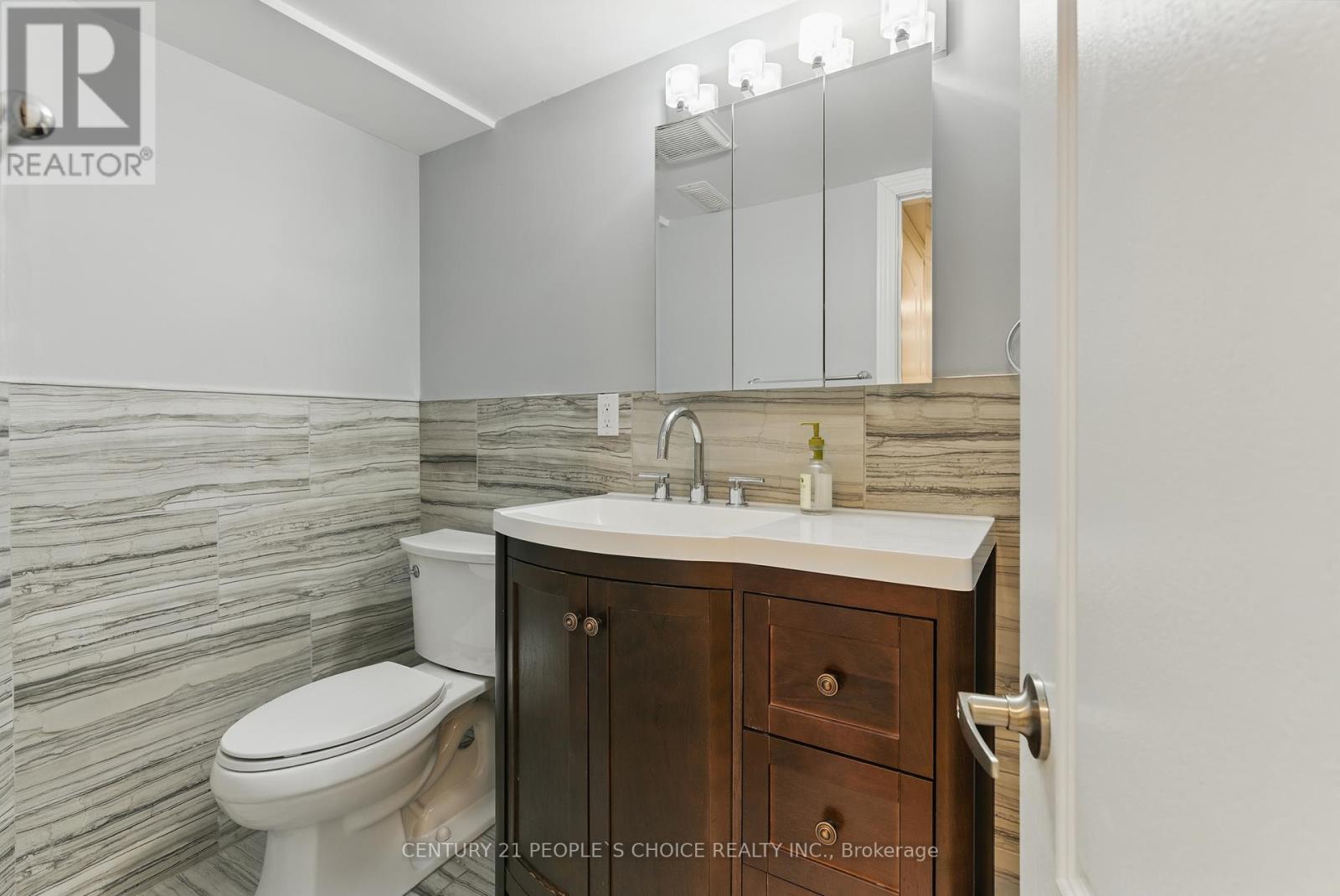 488 Morning Dove Drive, Oakville, Ontario  L6H 7A5 - Photo 35 - W12220082