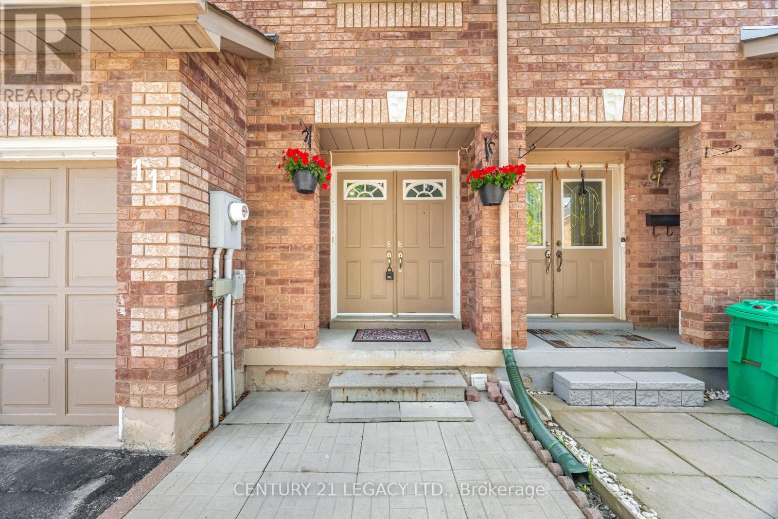 Property at 11 - 100 BRICKYARD WAY image 3