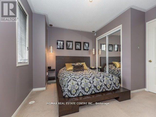 69 - 601 Shoreline Drive, Mississauga (Cooksville), Ontario  L5B 4K7 - Photo 10 - W12220143