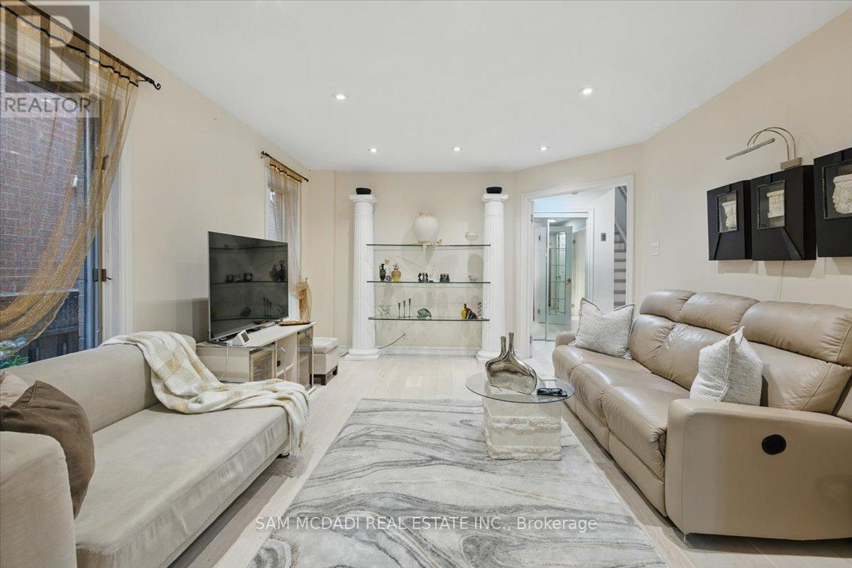 Property at 6074 LEESIDE CRESCENT image 5