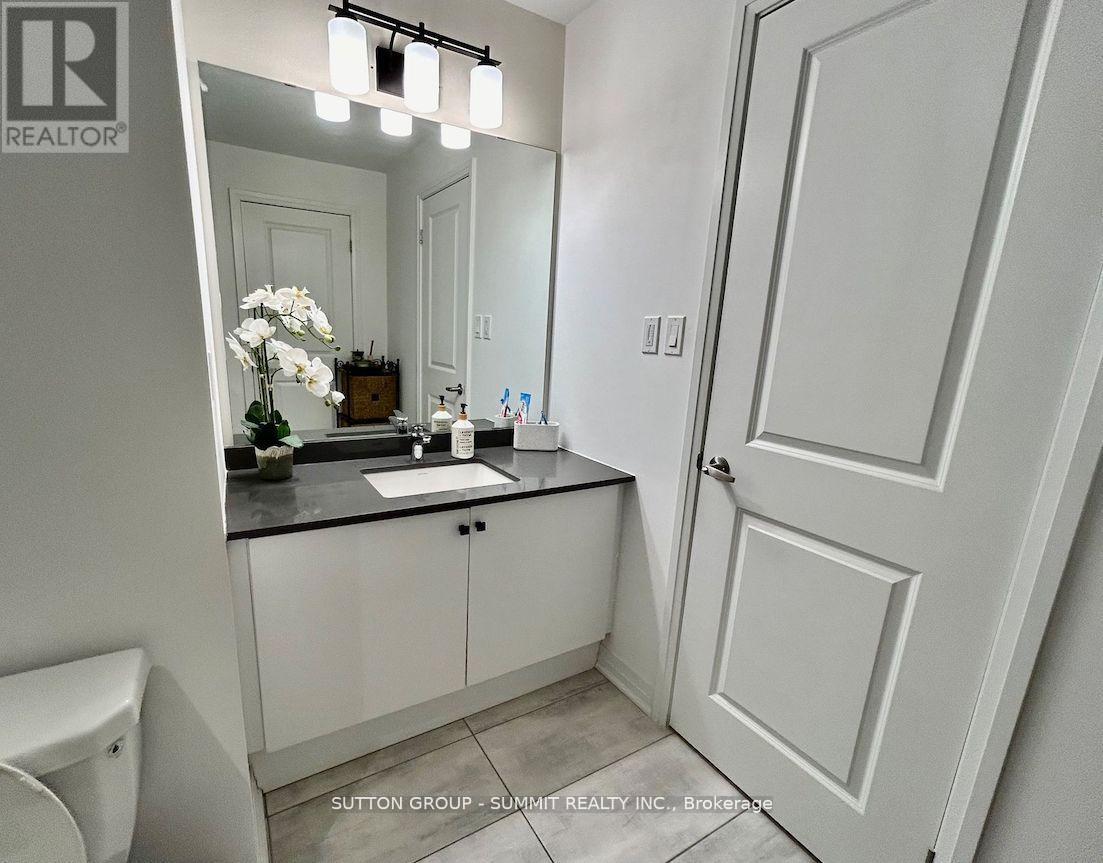 30 - 650 Atwater Avenue, Mississauga, Ontario  L5G 0B6 - Photo 10 - W12220246