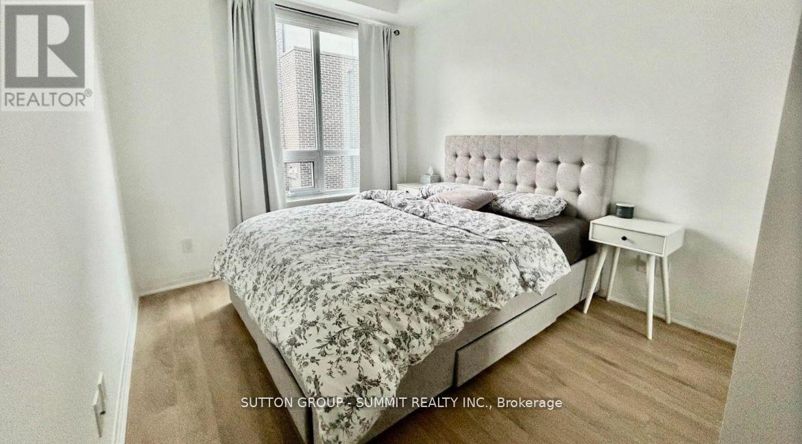 30 - 650 Atwater Avenue, Mississauga, Ontario  L5G 0B6 - Photo 11 - W12220246