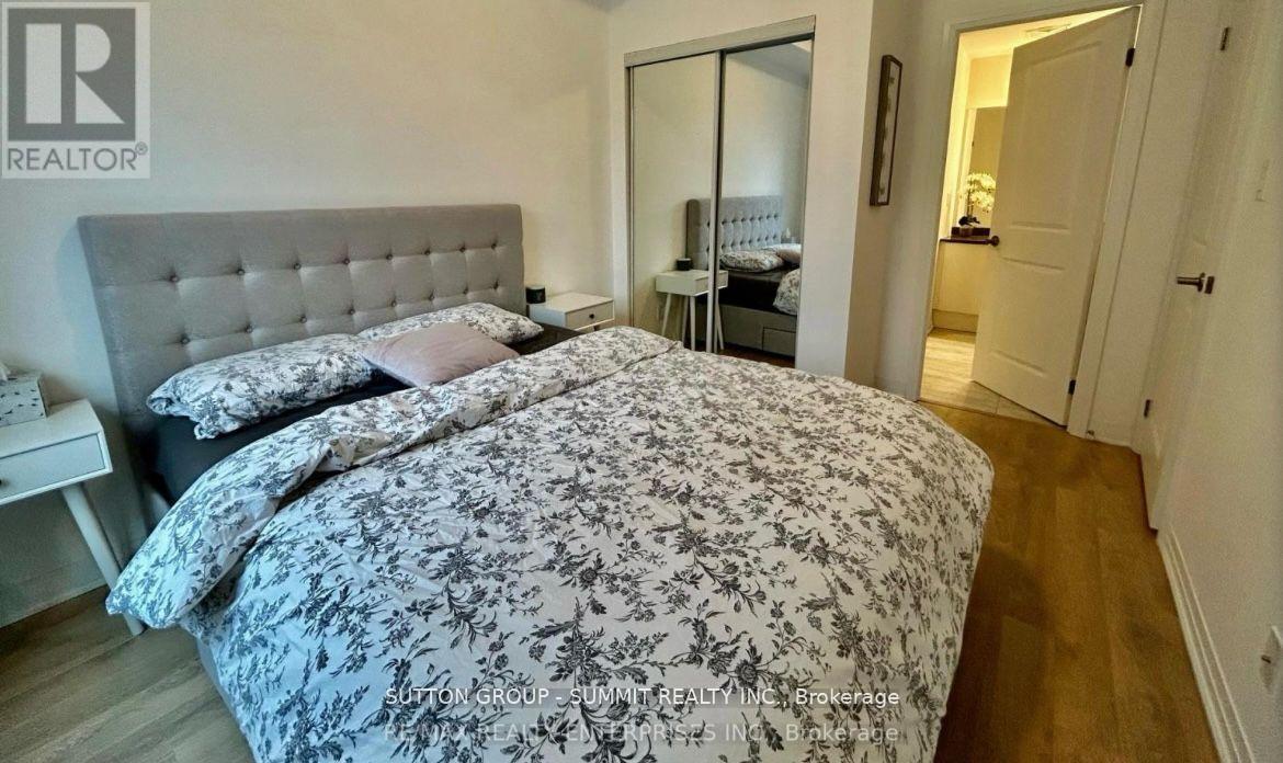 30 - 650 Atwater Avenue, Mississauga, Ontario  L5G 0B6 - Photo 12 - W12220246