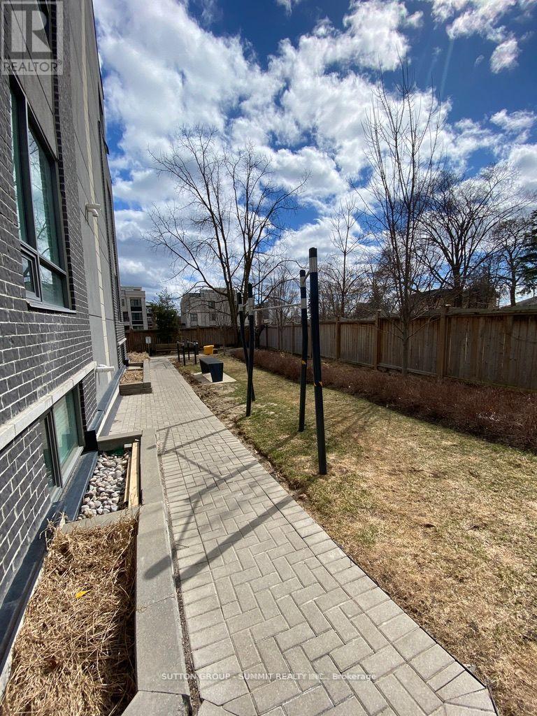 30 - 650 Atwater Avenue, Mississauga, Ontario  L5G 0B6 - Photo 23 - W12220246