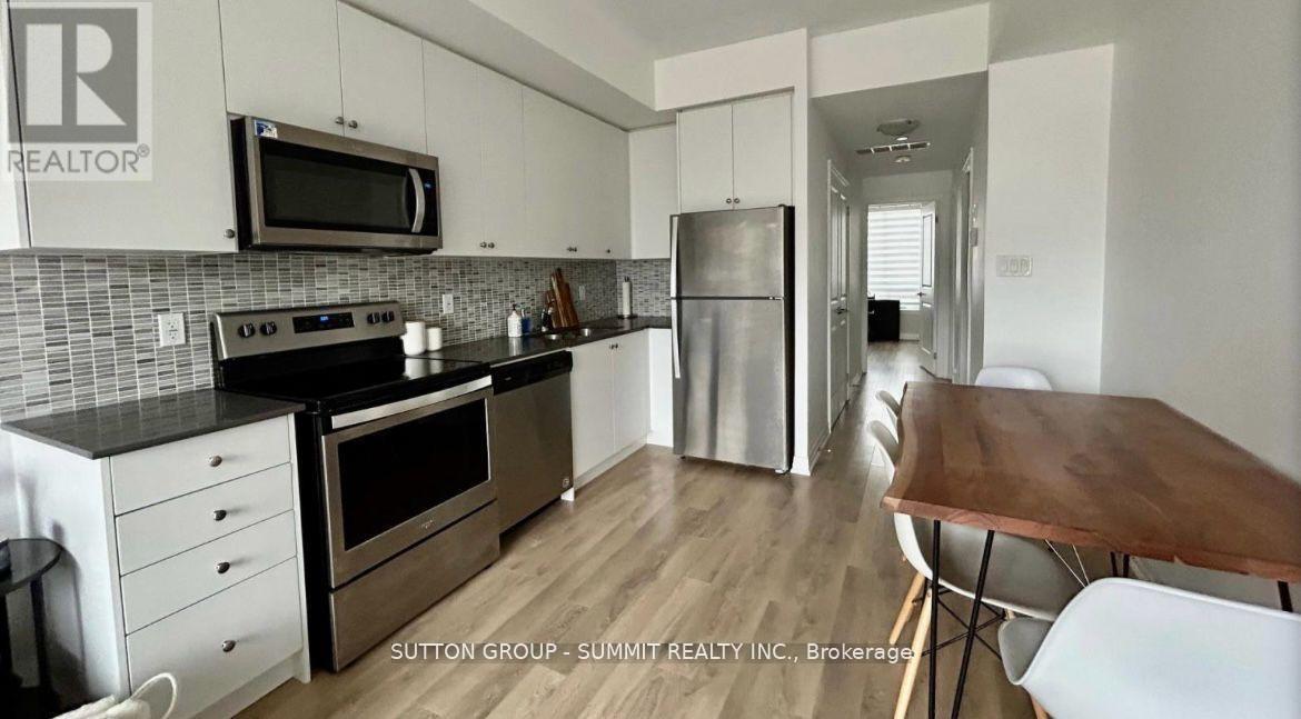 30 - 650 Atwater Avenue, Mississauga, Ontario  L5G 0B6 - Photo 8 - W12220246