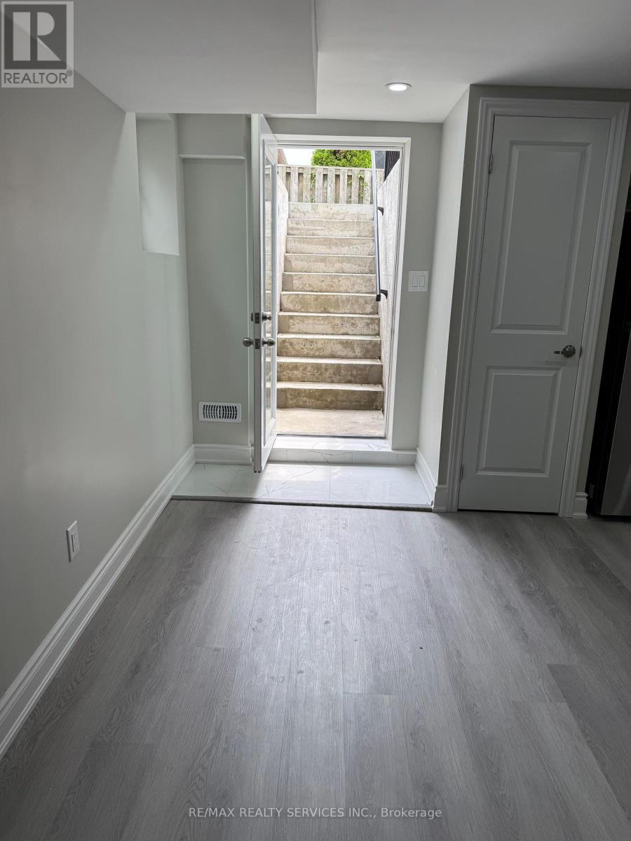 Bsmt - 8 Cordgrass Crescent, Brampton, Ontario  L6R 1Y4 - Photo 2 - W12220256