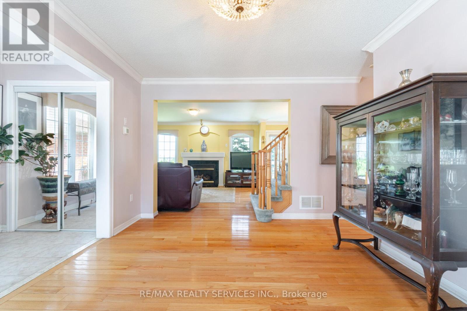 18 Sherbo Crescent, Brampton (Fletcher's Meadow), Ontario  L7A 2A1 - Photo 13 - W12220330