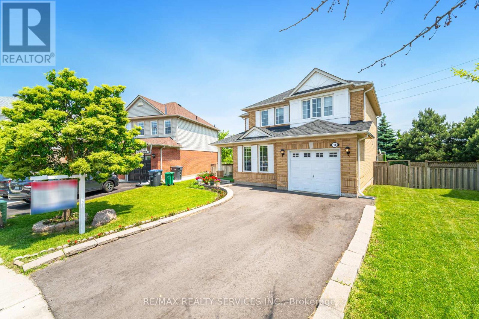 Property at 18 SHERBO CRESCENT image 3