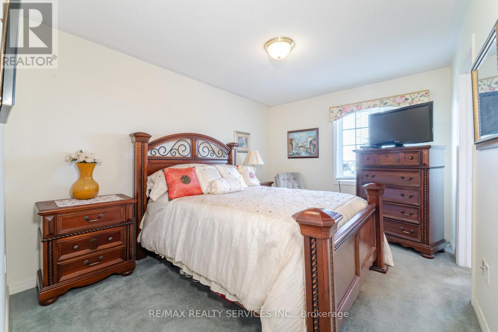 18 Sherbo Crescent, Brampton (Fletcher's Meadow), Ontario  L7A 2A1 - Photo 30 - W12220330