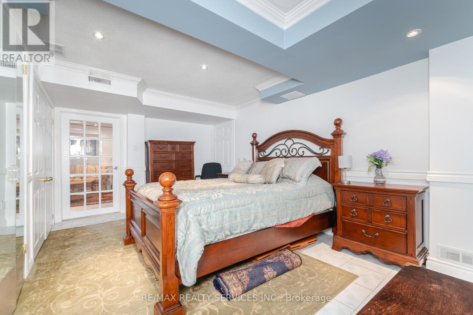 18 Sherbo Crescent, Brampton (Fletcher's Meadow), Ontario  L7A 2A1 - Photo 42 - W12220330