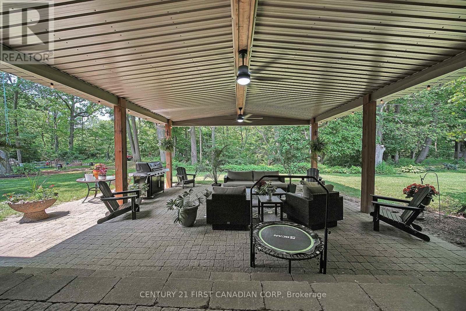42580 Roberts Line, Central Elgin, Ontario  N0L 2L0 - Photo 37 - X12217316