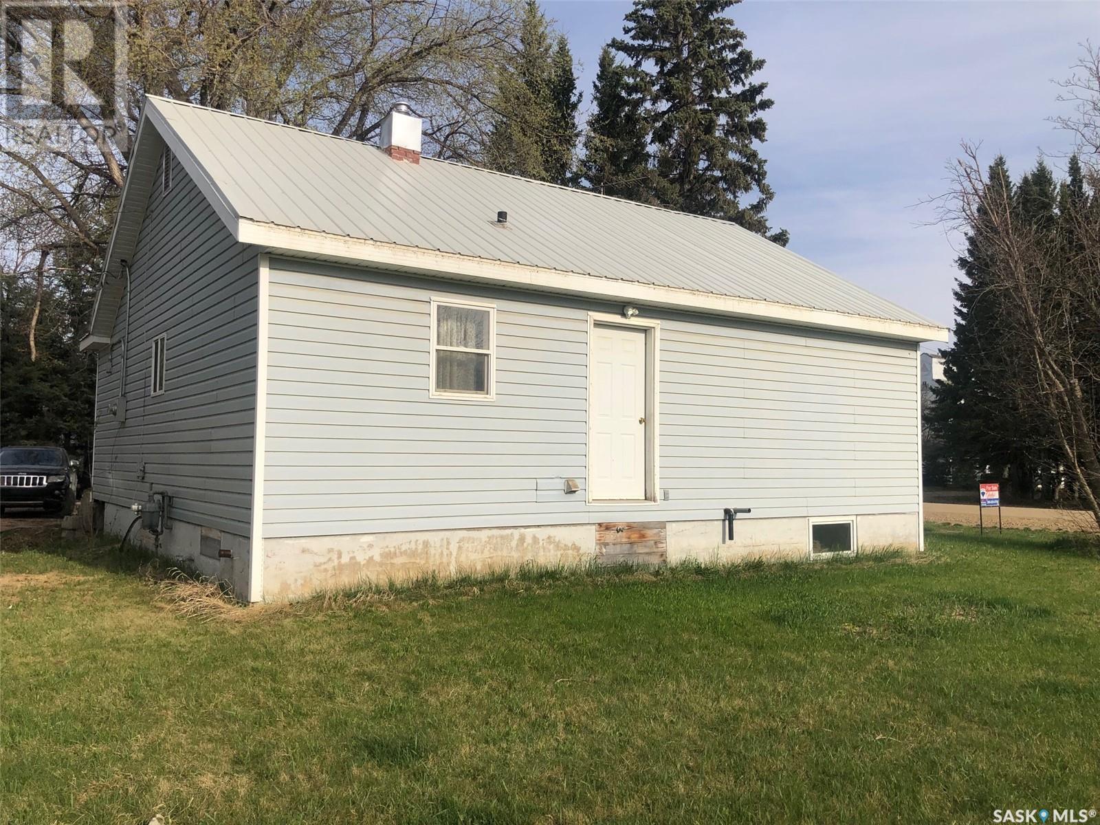 19 1st Avenue N, Hyas, Saskatchewan  S0A 1K0 - Photo 7 - SK999907