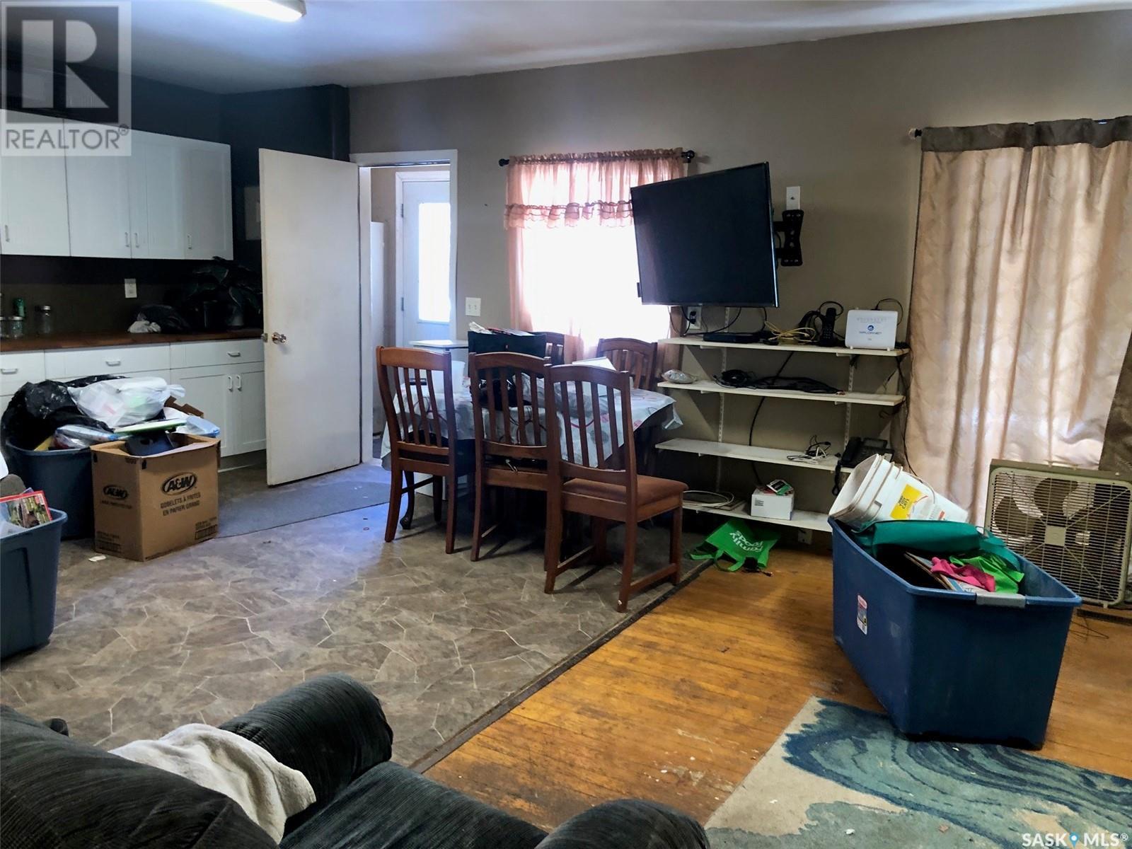 19 1st Avenue N, Hyas, Saskatchewan  S0A 1K0 - Photo 11 - SK999907