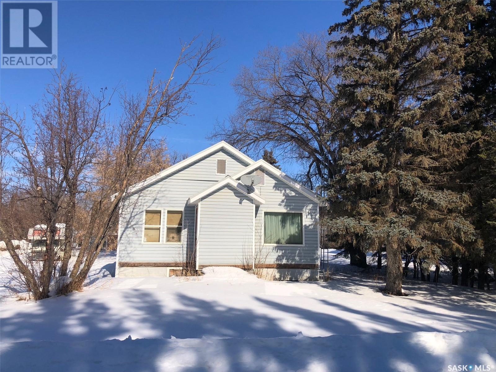 19 1st Avenue N, Hyas, Saskatchewan  S0A 1K0 - Photo 47 - SK999907