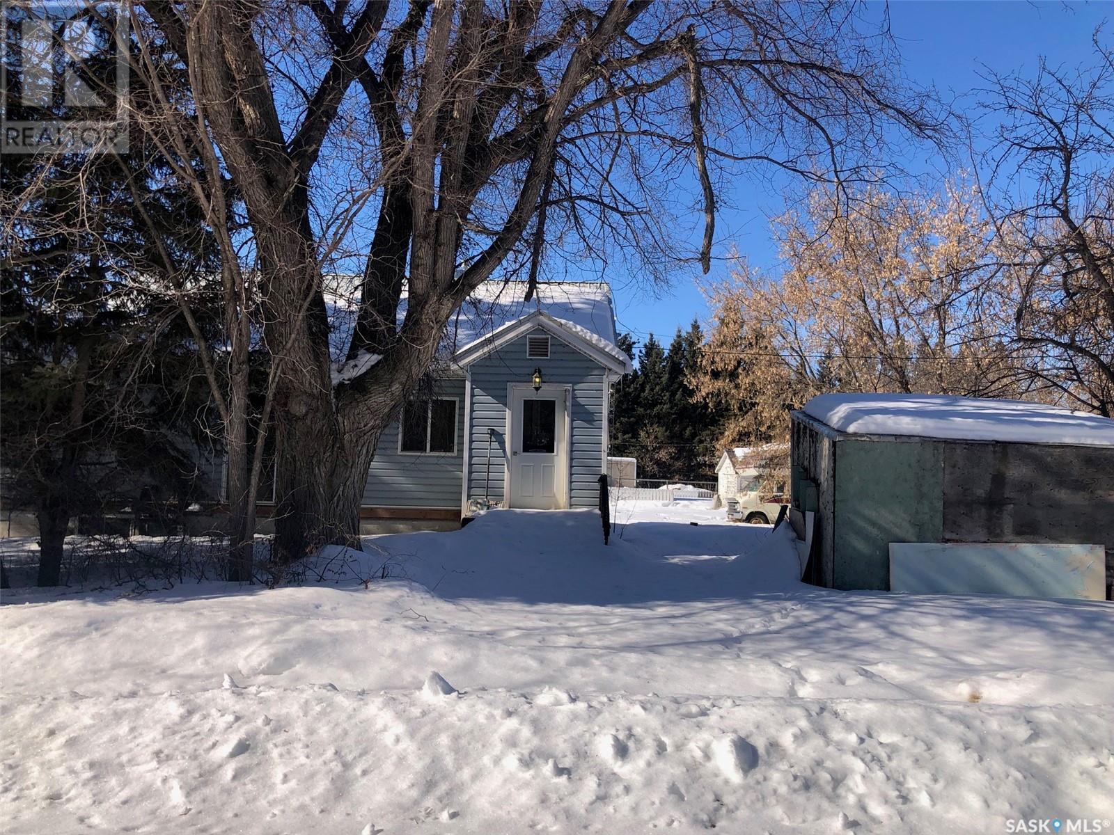 19 1st Avenue N, Hyas, Saskatchewan  S0A 1K0 - Photo 42 - SK999907