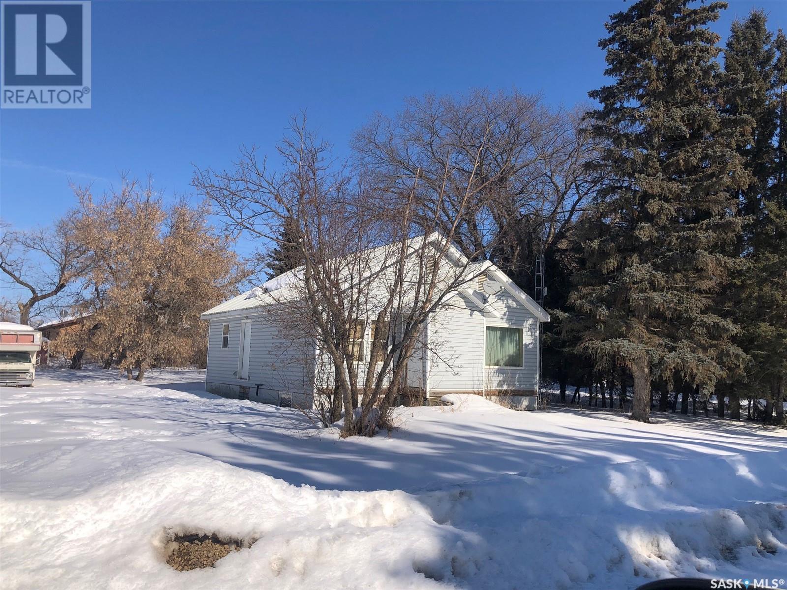 19 1st Avenue N, Hyas, Saskatchewan  S0A 1K0 - Photo 43 - SK999907